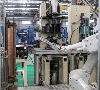 探訪新質生產力一線 金山這家工廠如何探路制造業未來